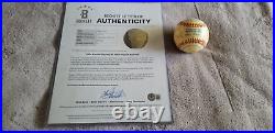 1984 Kansas City Royals Team signed Baseball George Brett +24 others BAS LOA