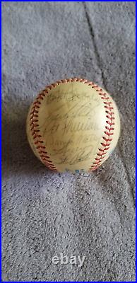 1984 Kansas City Royals Team signed Baseball George Brett +24 others BAS LOA