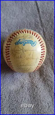 1984 Kansas City Royals Team signed Baseball George Brett +24 others BAS LOA