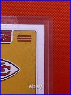 2017 Panini Donruss Patrick Mahomes Red Foil (Rare) Rookie Phenoms Player-Worn