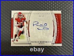 2019 National Treasures Patrick Mahomes Personalized AUTO /25 ON CARD Autograph