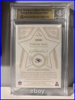 2019 Panini Flawless Star Swatch Signatures Silver Tyreek Hill 18/20 BGS 9.5/10
