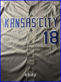 Bret Saberhagen SIGNED #18 Kansas City Royals Custom Jersey