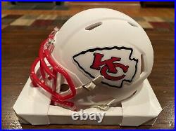 Clyde Edward-Helaire Signed Kansas City Chiefs Flat White Mini Helmet Beckett