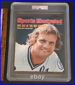 GEORGE BRETT Signed Magazine Cover-HALL OF FAME-KANSAS CITY CHIEFS-PSA
