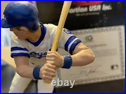 Geoge Brett Kansas City Royals Gartlan Signed Autographed Figurine Statue