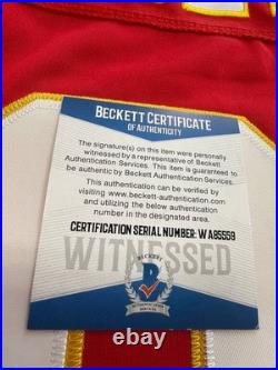 Jersey Kansas City Chiefs Team Hand Signed Travis Kelce BECKETT COA