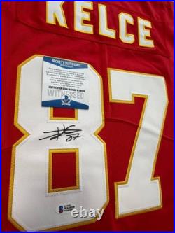 Jersey Kansas City Chiefs Team Hand Signed Travis Kelce BECKETT COA