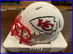 Mecole Hardman Autographed Kansas City Chiefs Flat White Mini Helmet Beckett #1