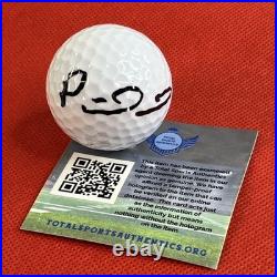 Patrick Mahomes Hand Signed Golfball Kansas City Chiefs #15 COA Hologram