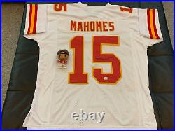 Patrick Mahomes II Signed Kansas City Chiefs WHITE Jersey Beckett (Z)