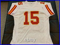 Patrick Mahomes II Signed Kansas City Chiefs WHITE Jersey Beckett (Z)