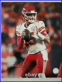 Patrick Mahomes Kansas City Chiefs Autographed 8x10 With Certification