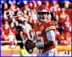 Patrick Mahomes Kansas City Chiefs Signed / Autographed 8x10 Photo With COA
