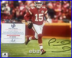 Patrick Mahomes Kansas City Chiefs Signed / Autographed 8x10 Photo With COA