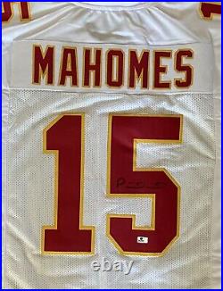 Patrick Mahomes Kansas City Chiefs Signed Custom Jersey, Size XL, GV COA 942362
