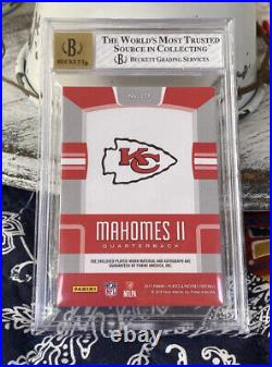 Patrick Mahomes Rc 2017 Holy Grail Multi Color Patch Red Kansas City Cheifs Auto