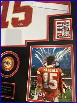 Patrick Mahomes Signed Framed Kansas City Chiefs Jersey Withbeckett COA