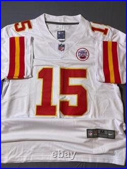 Patrick Mahomes Signed Kansas City Chiefs Autographed Jersey with Beckett COA