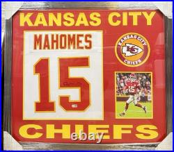 Patrick Mahomes Signed WHITE KANSAS CITY CHIEFS JERSEY NFL Framed