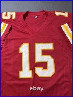 Signed Kansas City Chiefs Patrick Mahomes Autographed Jersey withCOA Signed Kansas City Chiefs Patrick Mahomes Autographed Jersey withCOA