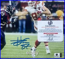 Travis Kelce Kansas City Chiefs Signed / Autographed 8x10 Photo with COA