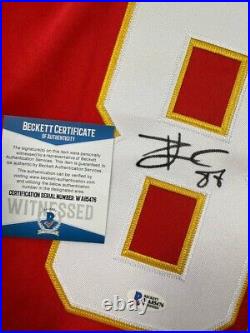Travis Kelce Signed NFL Jersey Kansas City Chiefs Size M BAS COA